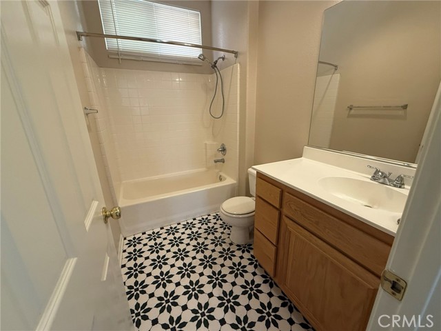 5859 Seminole Way, Fontana CA: https://media.crmls.org/medias/a1066a3e-846b-4f3c-aaa9-99dbb2ce63a8.jpg