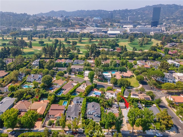 10348 Woodbridge Street, Toluca Lake CA: https://media.crmls.org/medias/a1070c3d-c320-4acc-b59c-9f348d503a08.jpg