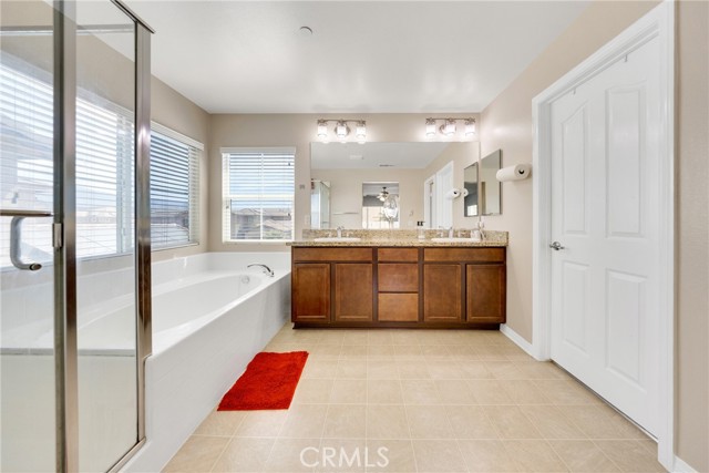 Detail Gallery Image 34 of 44 For 17984 Valerian Way, San Bernardino,  CA 92407 - 4 Beds | 3 Baths