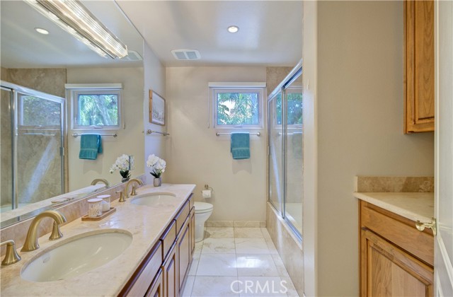 Detail Gallery Image 17 of 42 For 5821 Blueberry St, Yorba Linda,  CA 92886 - 8 Beds | 5/1 Baths