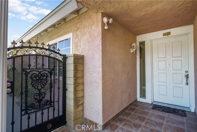 Detail Gallery Image 7 of 31 For 22018 Craggy View St, Chatsworth,  CA 91311 - 3 Beds | 3 Baths