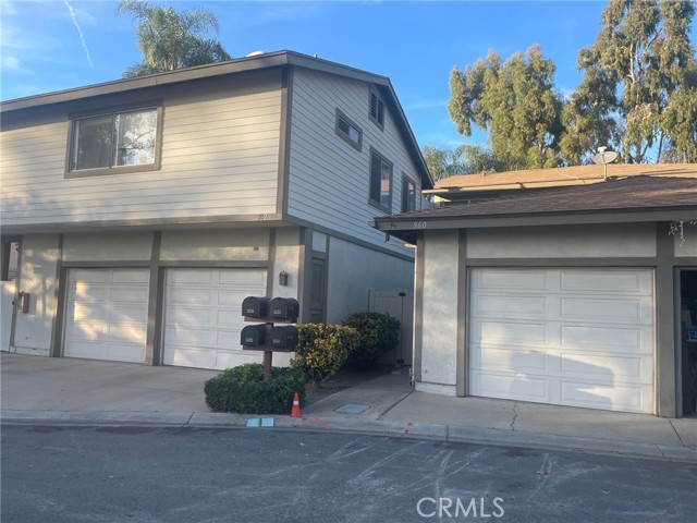 Front Image Thumbnail for CRTR25277032