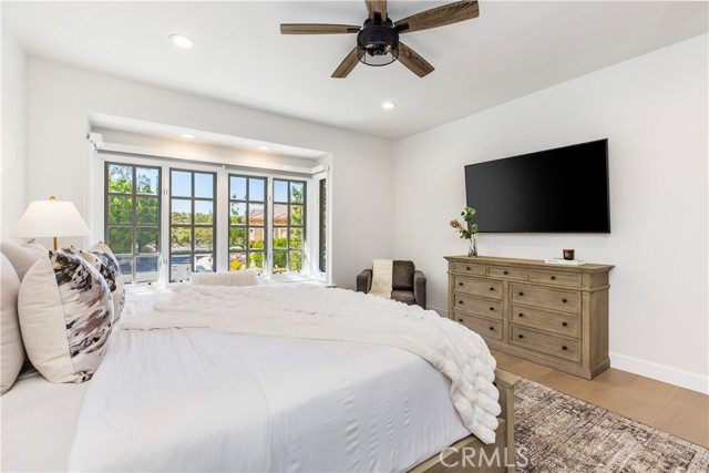 6032 County Oak Road, Woodland Hills CA: https://media.crmls.org/medias/a1088e96-ee76-47de-b7d7-b00424f0fa35.jpg