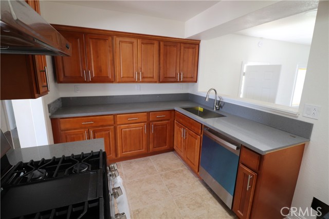 2987 eton, Pomona CA: https://media.crmls.org/medias/a1099358-dd6e-4f3d-a057-01799a8852d9.jpg
