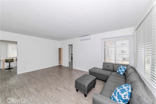 Detail Gallery Image 23 of 32 For 1349 W 35th Pl, Los Angeles,  CA 90007 - – Beds | – Baths