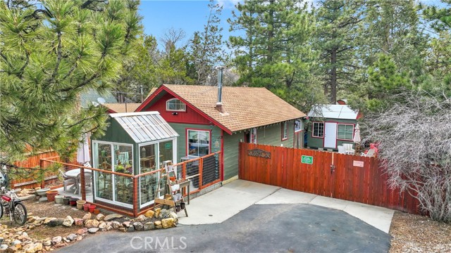Detail Gallery Image 3 of 40 For 437 Moreno Ln, Sugarloaf,  CA 92386 - 1 Beds | 1 Baths