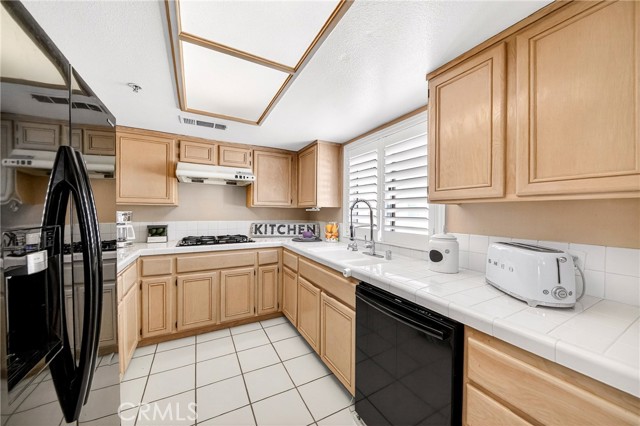 Detail Gallery Image 11 of 26 For 5342 Bishop, Cypress,  CA 90630 - 2 Beds | 2/1 Baths