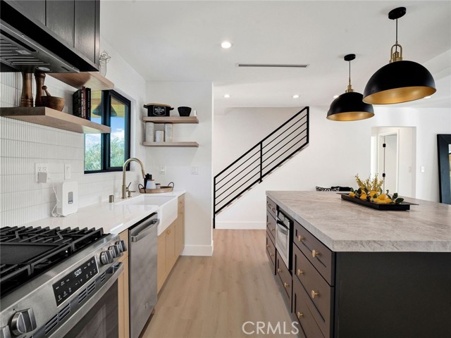 6667 Royer Avenue, West Hills CA: https://media.crmls.org/medias/a10a66dc-70f4-4a57-9830-58ad07895c19.jpg