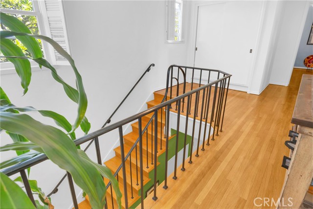 929 E Marshall Place, Long Beach CA: https://media.crmls.org/medias/a10a6978-a57c-4dd9-a635-1411036045a4.jpg