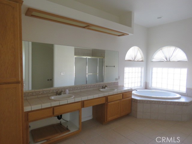 Detail Gallery Image 16 of 23 For 2425 Tokay Rd, Phelan,  CA 92371 - 4 Beds | 3 Baths