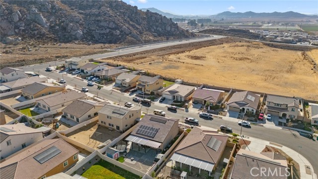 Detail Gallery Image 42 of 43 For 30150 Paloma Ridge Ln, Menifee,  CA 92585 - 4 Beds | 3 Baths