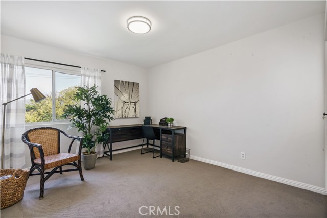 Detail Gallery Image 22 of 28 For 10707 Camarillo St #317,  Toluca Lake,  CA 91602 - 3 Beds | 2 Baths