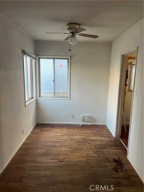 Detail Gallery Image 8 of 24 For 500 11th St, Hermosa Beach,  CA 90254 - 3 Beds | 1 Baths