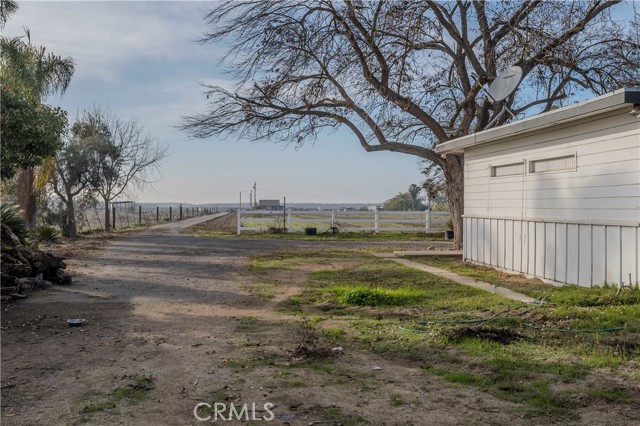 Detail Gallery Image 13 of 38 For 13250 Road 184, Porterville,  CA 93257 - 3 Beds | 2 Baths