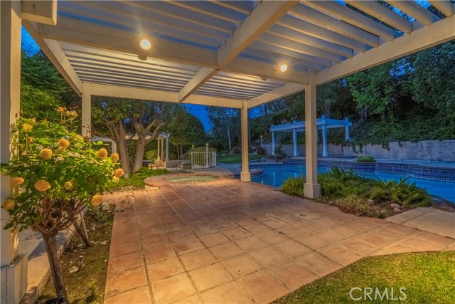 369 Ashbury Lane, Upland CA: https://media.crmls.org/medias/a10b1fbd-7d16-4bf8-99b3-7c15af587dce.jpg