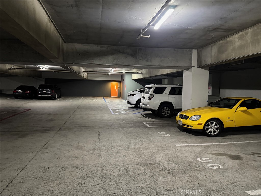 https://media.crmls.org/medias/a10b9ed3-f69f-4317-b5d0-97bbbd7ab1ae.jpg?preset=X-Large
