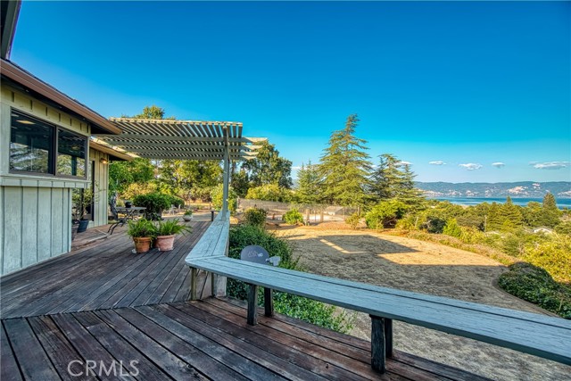 Detail Gallery Image 12 of 71 For 807 Crystal Lake Way, Lakeport,  CA 95453 - 4 Beds | 4 Baths