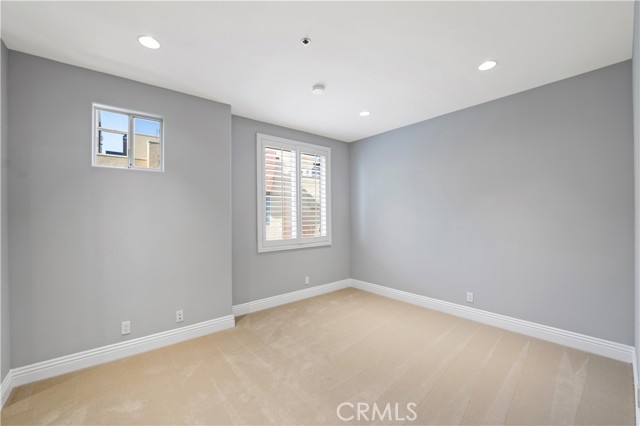 Detail Gallery Image 14 of 20 For 5350 N Sepulveda Bld #15,  Sherman Oaks,  CA 91411 - 2 Beds | 2/1 Baths