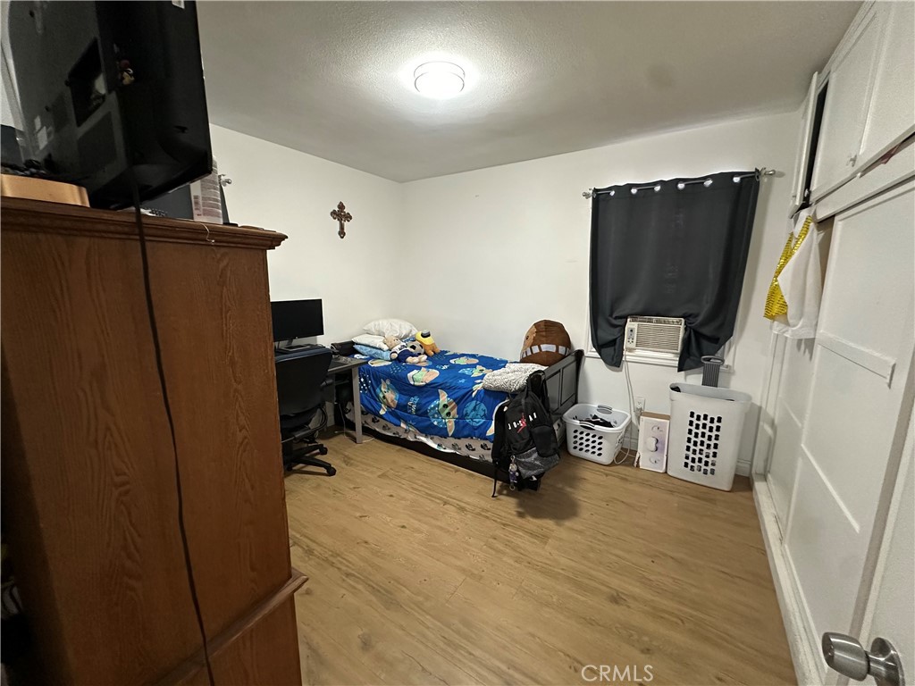 https://media.crmls.org/medias/a10e6a6e-4f16-422e-aaa6-f8408724207c.jpg?preset=X-Large