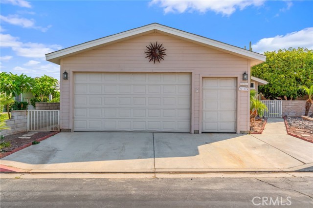 Detail Gallery Image 3 of 29 For 34774 Stage Dr, Thousand Palms,  CA 92276 - 2 Beds | 2 Baths