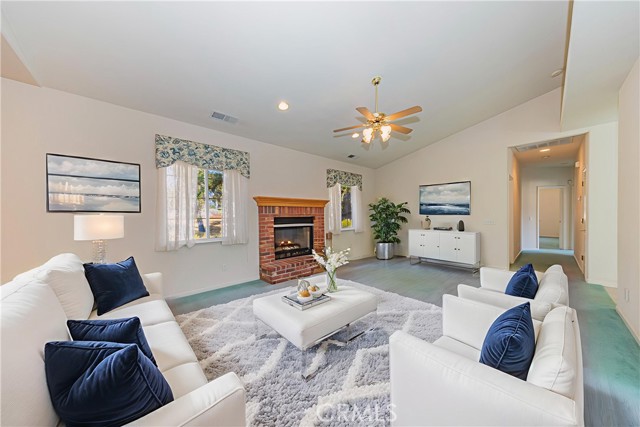 41028 Shandee Lane, Ahwahnee CA: https://media.crmls.org/medias/a10f76d8-a643-4e35-b755-5839a9324e5b.jpg