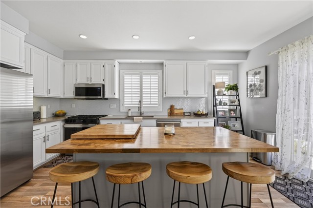 Detail Gallery Image 12 of 49 For 29015 Cantabria Ct, Moreno Valley,  CA 92555 - 4 Beds | 3 Baths