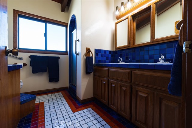 1323 Silvius Avenue, San Pedro CA: https://media.crmls.org/medias/a1107691-19b9-4f0c-90b2-8114e578b98a.jpg