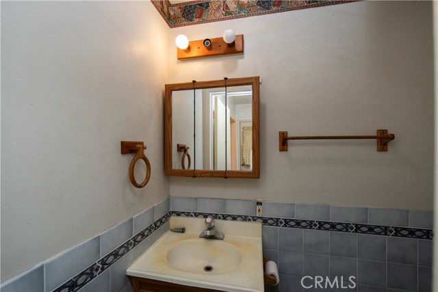 Detail Gallery Image 42 of 50 For 4402 Cathann St, Torrance,  CA 90503 - 4 Beds | 2/1 Baths