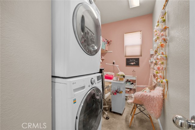 Detail Gallery Image 15 of 37 For 2189 Stonewood, Mentone,  CA 92359 - 5 Beds | 3/1 Baths