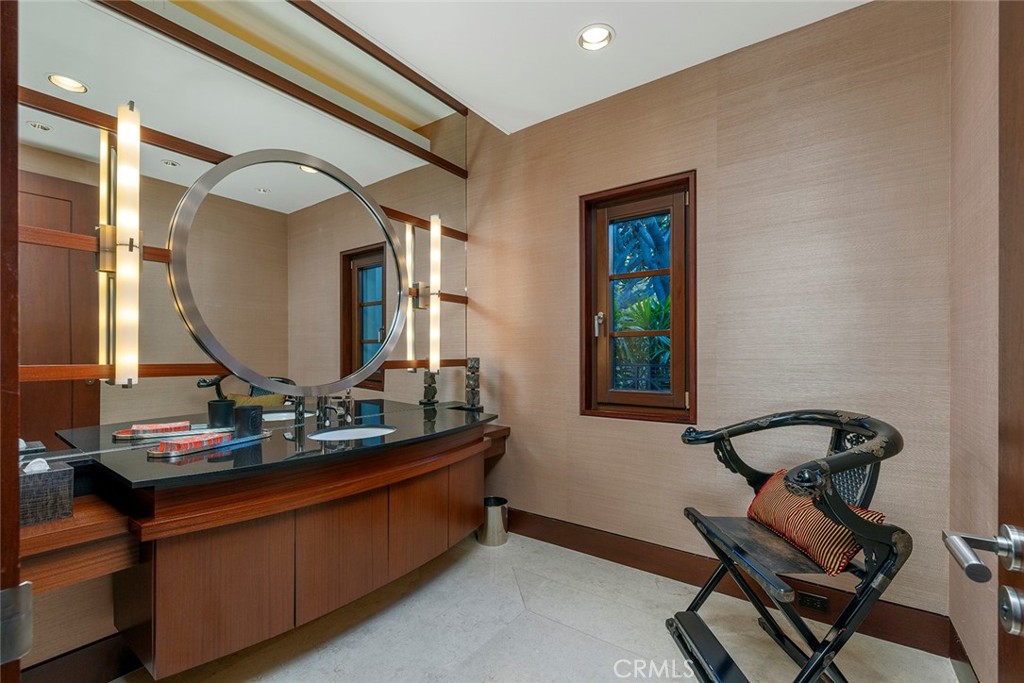 A1117265 12e3 4d13 A9f9 E3293c15dc7d