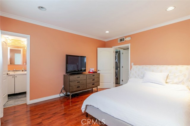 Detail Gallery Image 15 of 32 For 6232 Morse Ave, North Hollywood,  CA 91606 - 3 Beds | 3 Baths