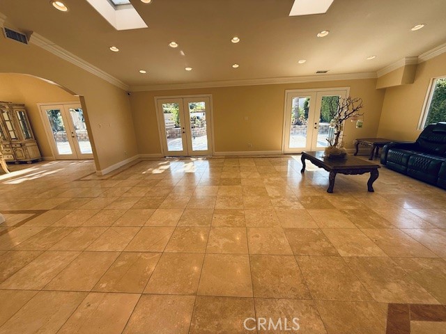 Detail Gallery Image 6 of 48 For 6201 Corbin Ave, Tarzana,  CA 91356 - 5 Beds | 4 Baths