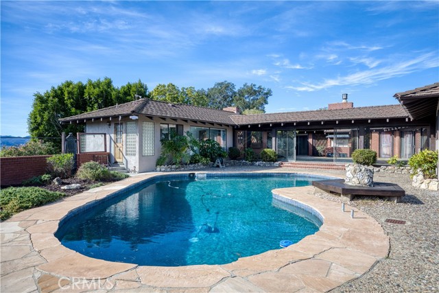 25 Buena Vista Avenue, San Luis Obispo CA: https://media.crmls.org/medias/a112371f-ab30-47e7-9b64-2407e5e87a3a.jpg