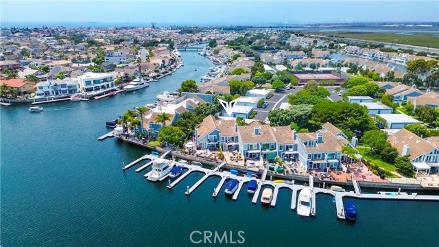 16178 Bimini Lane, Huntington Beach CA: https://media.crmls.org/medias/a1127c00-80e4-4dbe-84a2-fd5848f70432.jpg