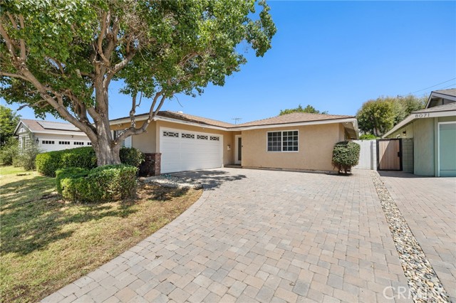 8065 E Ring Street, Long Beach CA: https://media.crmls.org/medias/a112dd30-5856-4ad5-a1ac-7461caf578cb.jpg
