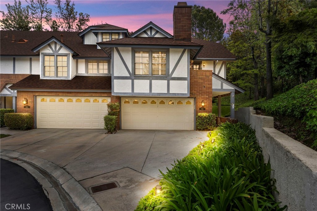 924 S Rim Crest Drive 18, Anaheim Hills, CA 92807