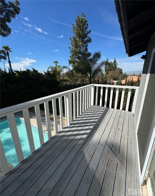 6801 Rycroft Drive, Riverside CA: https://media.crmls.org/medias/a113cab5-2f45-4db7-9a53-f1171f50ea6c.jpg