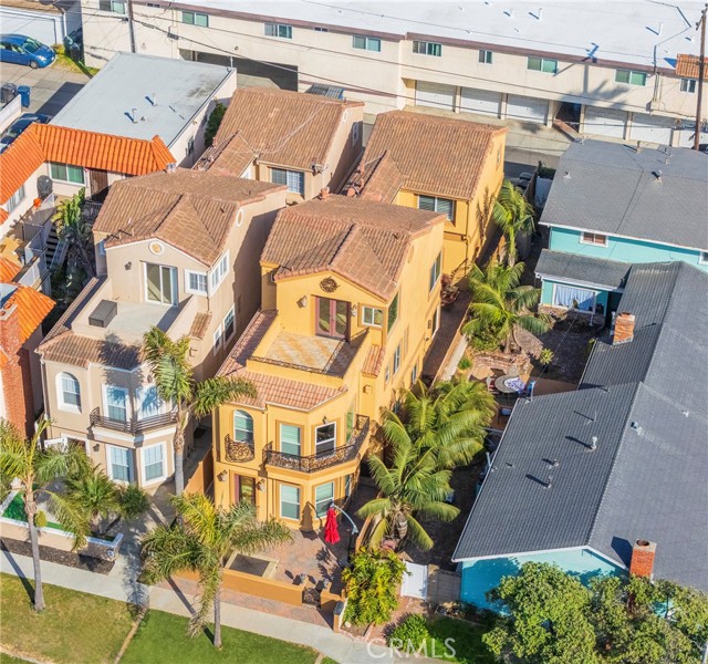 Detail Gallery Image 43 of 50 For 206 16th St, Huntington Beach,  CA 92648 - 3 Beds | 2/2 Baths