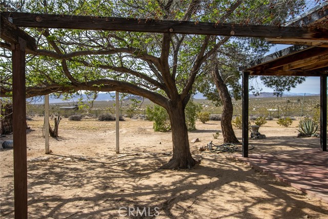 Detail Gallery Image 8 of 31 For 63720 Pluto Rd, Joshua Tree,  CA 92252 - 2 Beds | 1 Baths