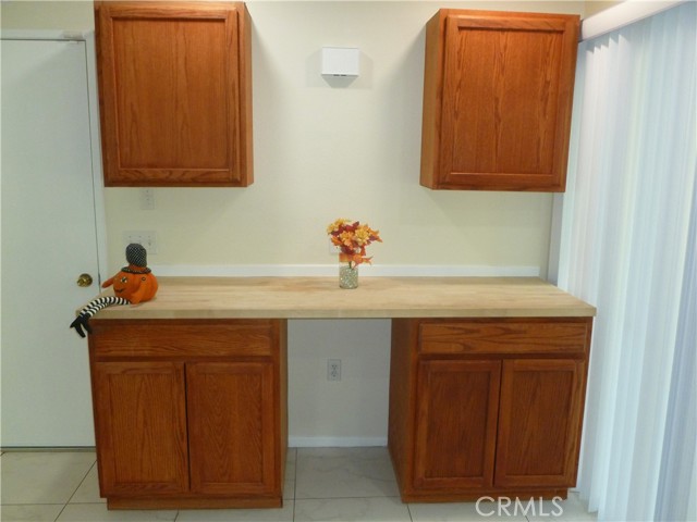 27657 Charlestown Drive, Menifee CA: https://media.crmls.org/medias/a1151f36-b81b-4062-9975-a725d32400bd.jpg