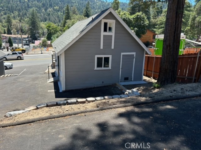 24060 Lake Drive, Crestline, California 92325, ,Commercial Lease,For Rent,24060 Lake Drive,CREV24171116