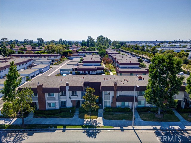 11263 Knott Avenue, Cypress CA: https://media.crmls.org/medias/a1173e62-cdec-4924-a391-ca8d9e4176f9.jpg