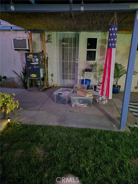 Detail Gallery Image 6 of 10 For 4010 Witt, Riverside,  CA 92501 - 2 Beds | 2 Baths