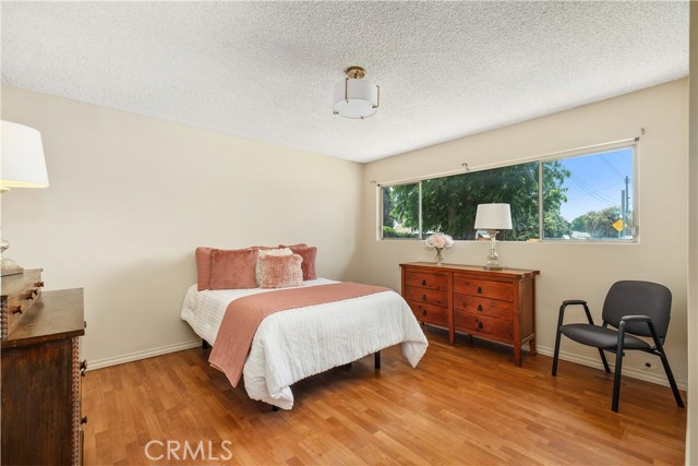 Image 11 of 28 For 9861 Lemon Avenue