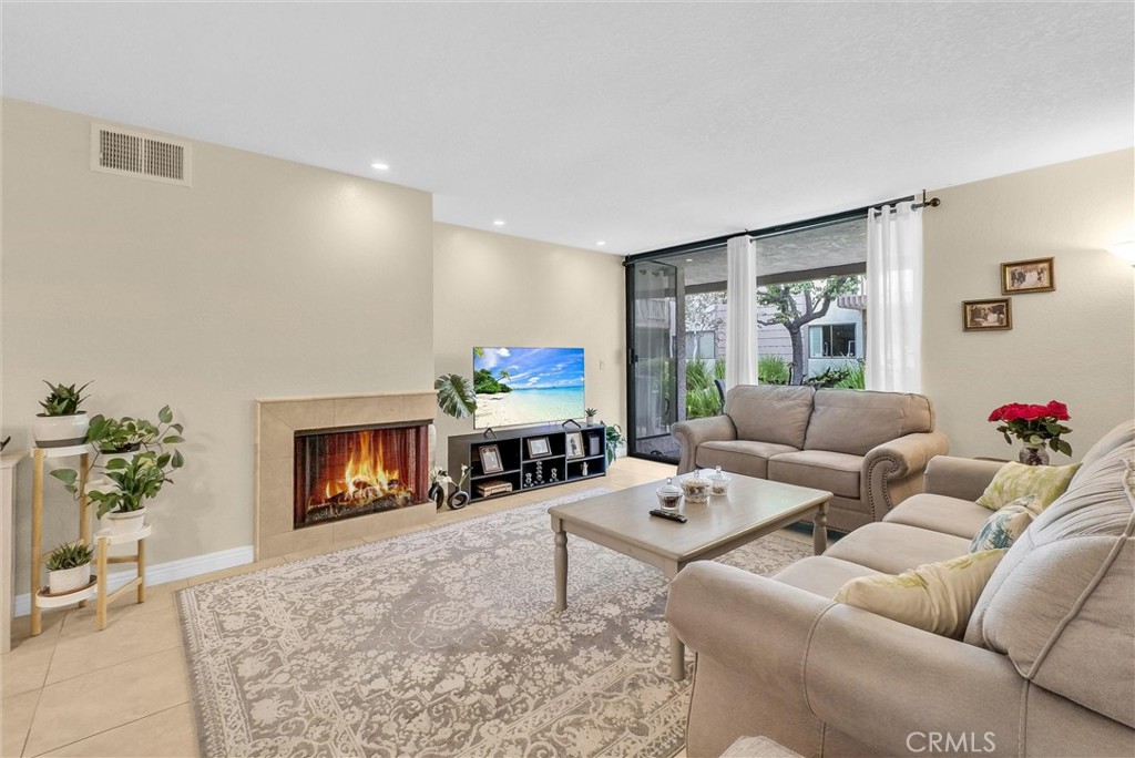 A11819db D6ea 424b 9c13 23c22318e7a8