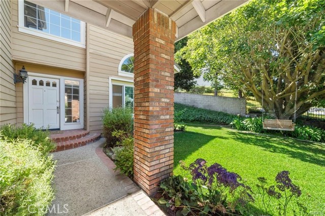 2811 N Roxbury, Orange CA: https://media.crmls.org/medias/a1181f1f-2376-44ee-a0b7-dace699b74a9.jpg