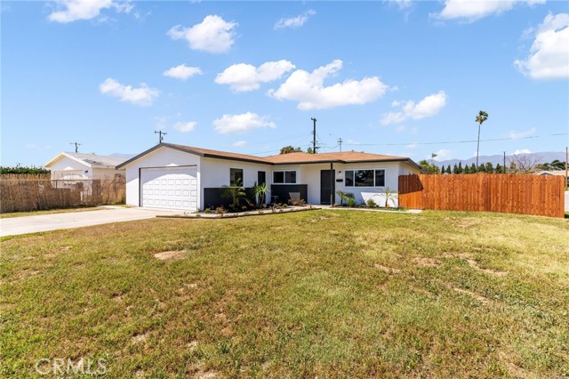 19436 Chaparral Street, Rialto CA: https://media.crmls.org/medias/a118ca1b-ad81-422f-86fc-7a3790010ee6.jpg