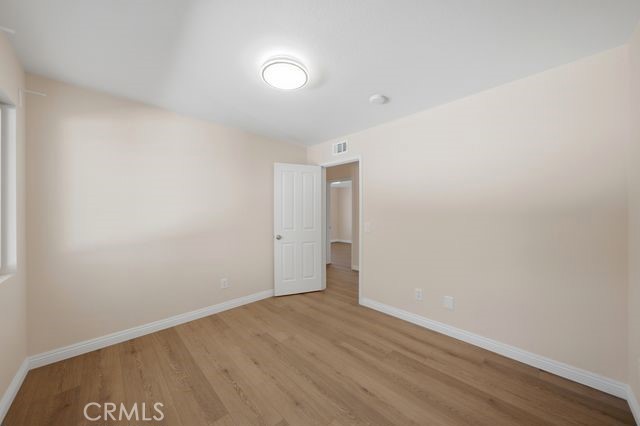 18907 Bentley Place photo 32