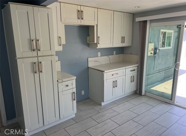 731 W 99th Street, Los Angeles CA: https://media.crmls.org/medias/a1190fd8-bd25-41e1-becc-dedad742545a.jpg