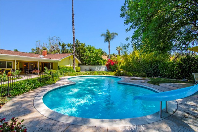 Detail Gallery Image 38 of 48 For 4510 Triste Pl, Tarzana,  CA 91356 - 4 Beds | 3 Baths